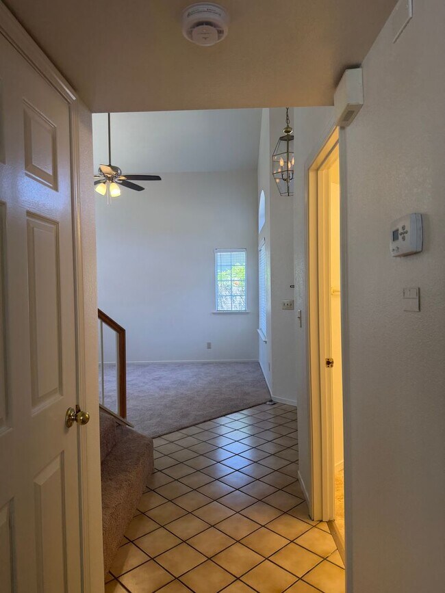 Building Photo - 8317 Bramble Bush Cir