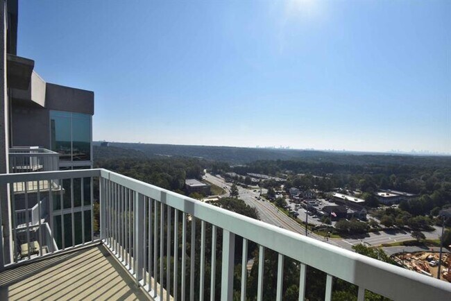 Building Photo - 3300 Windy Ridge Pkwy SE