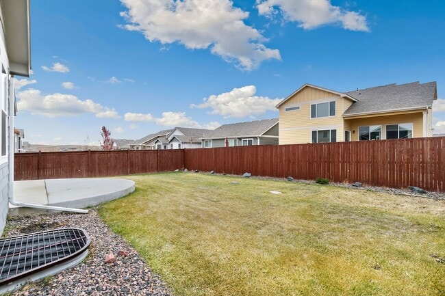 Building Photo - RainDance Resort-Style Living with 5 Bedroom, 3 Bathroom Ranch Home!