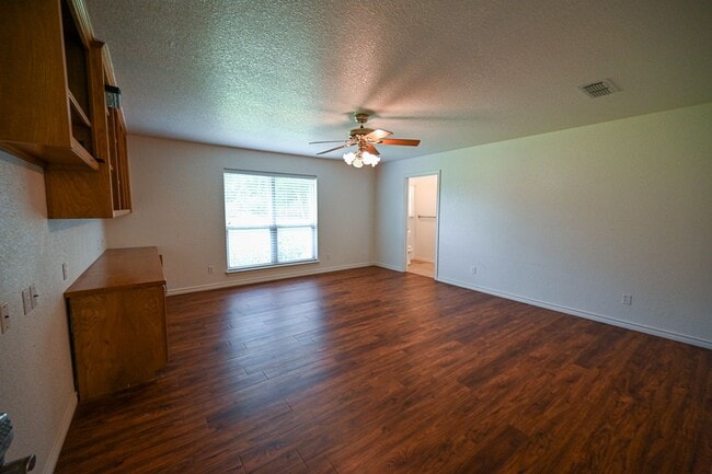 Building Photo - 3 Bed 2 Bath SFR in Decatur