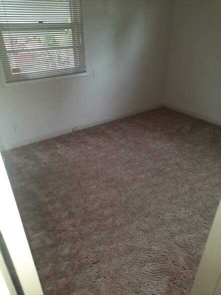 Bedroom - 3505 NE Ainsworth St