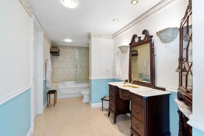 Building Photo - 2000 S Ocean Dr