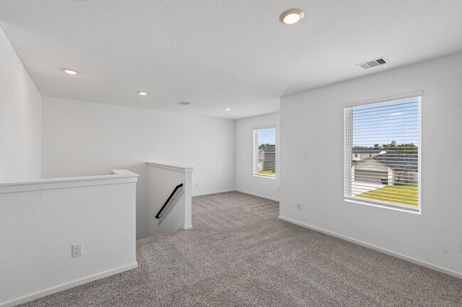 Building Photo - 40818 Hawthorne Glades St