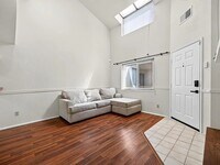 Building Photo - 2581 Fulton Square Ln