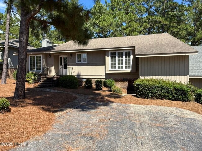 Building Photo - 261 Tall Trees Dr