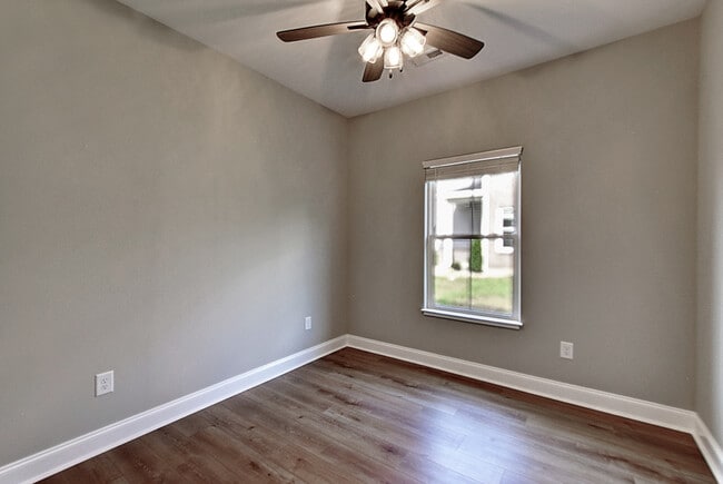 Building Photo - 524 Catalina Ct