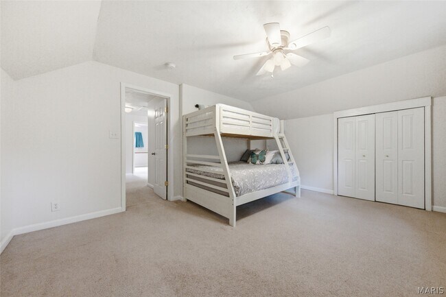 Building Photo - 7385 Arlington Dr