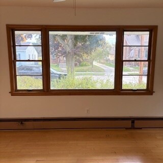 Living Room - 816 Logan Ave