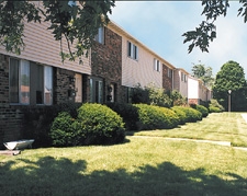 Primary Photo - Lincolnwood Apartments