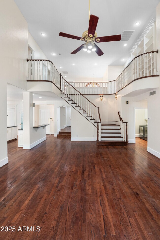 Building Photo - 5820 W Del Lago Cir