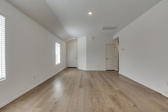 Building Photo - New Construction Living in Yukon's Redstone Ranch