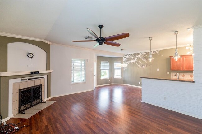 Building Photo - 25315 Sierra Woods Ln