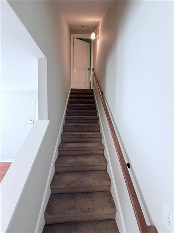 Building Photo - 3816 Landing Terrace