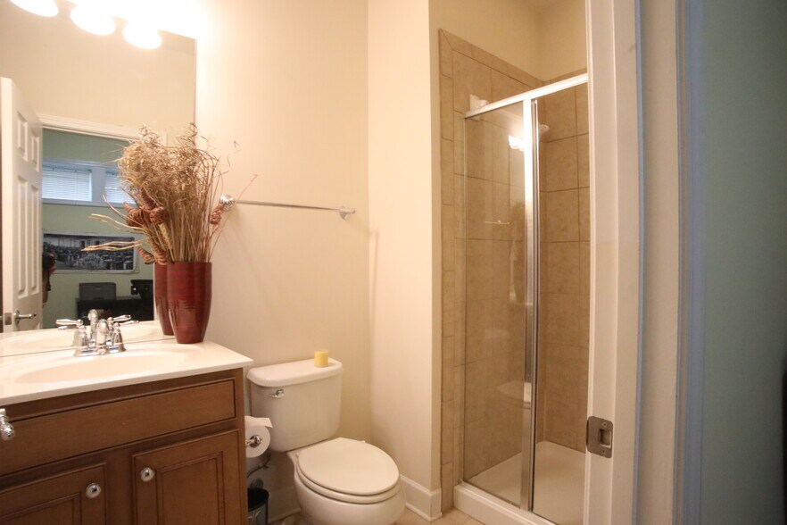 Building Photo - 2565 Speer Ct SE