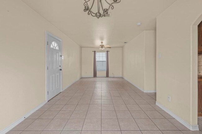 Building Photo - 5410 Marcella Ave