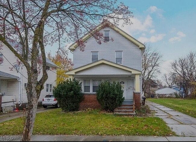 Primary Photo - 8009 Vineyard Ave