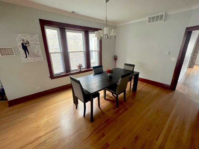 Building Photo - 2652 N Harding Ave