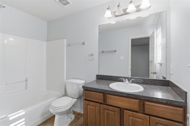 Building Photo - 917 N Brents Ave