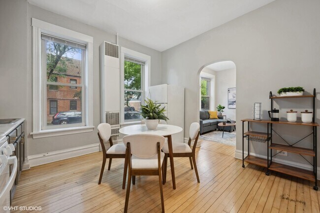 Building Photo - 3035 W George St