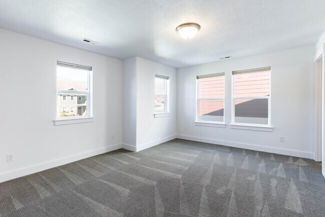 Building Photo - 1112 Springer View Loop