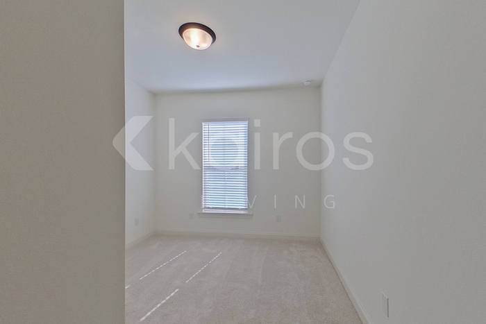 Building Photo - 108 Gilded Ln