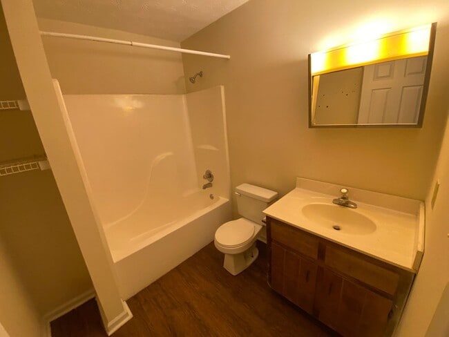 Building Photo - PRE-LEASING FOR AUGUST 7 2026!