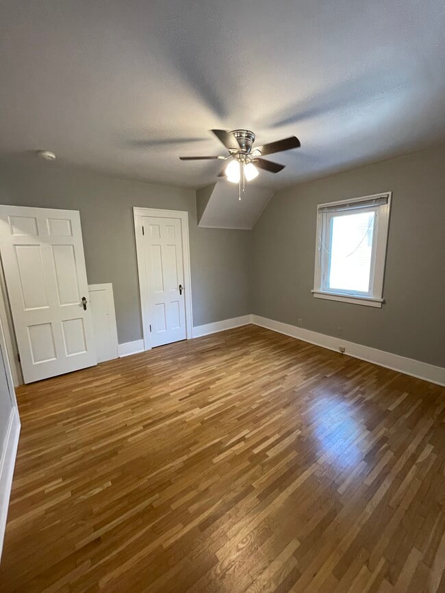 Building Photo - 2318 Storm St