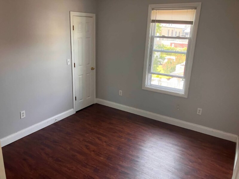 Building Photo - 69 Bennett St