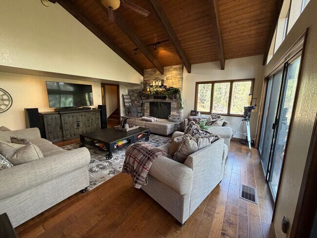 Building Photo - Tucked Away Mountain Retreat in Durango