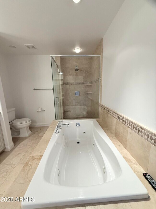 Building Photo - 7181 E Camelback Rd