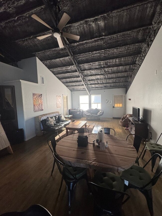 Building Photo - 34425 S 527 Rd