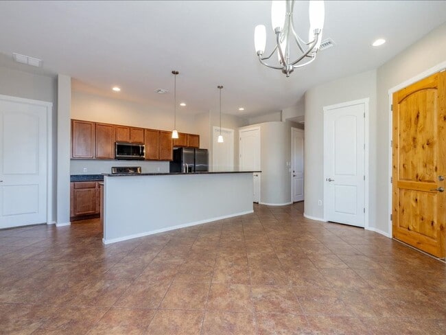 Building Photo - 8721 E Perry Park Cir