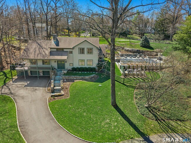 Building Photo - 9 Dancing Bear Rd