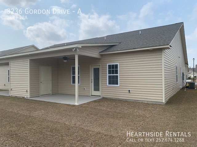 Building Photo - 3236 Gordon Dr