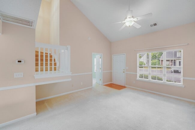 Building Photo - 15021 Deshler Ct