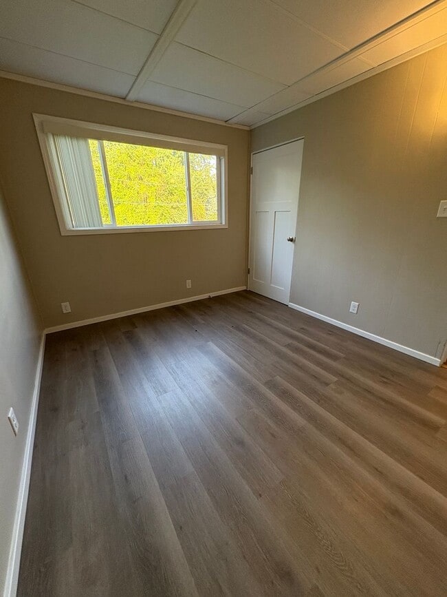 Building Photo - AI - 05 - Avon St