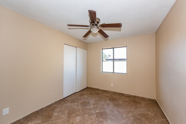 Building Photo - 4597 W 18th Pl