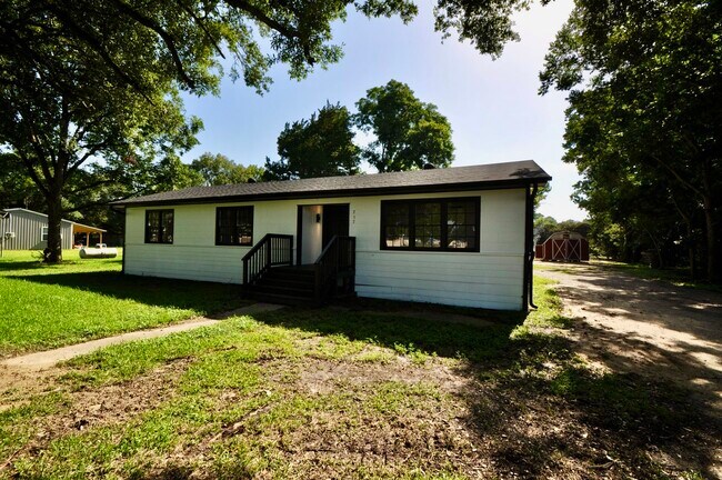 Building Photo - 257 Co Rd 2003