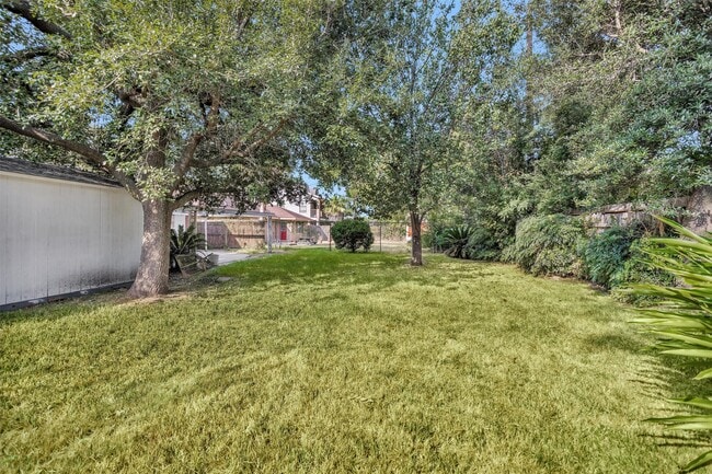 Building Photo - 5518 McKnight St