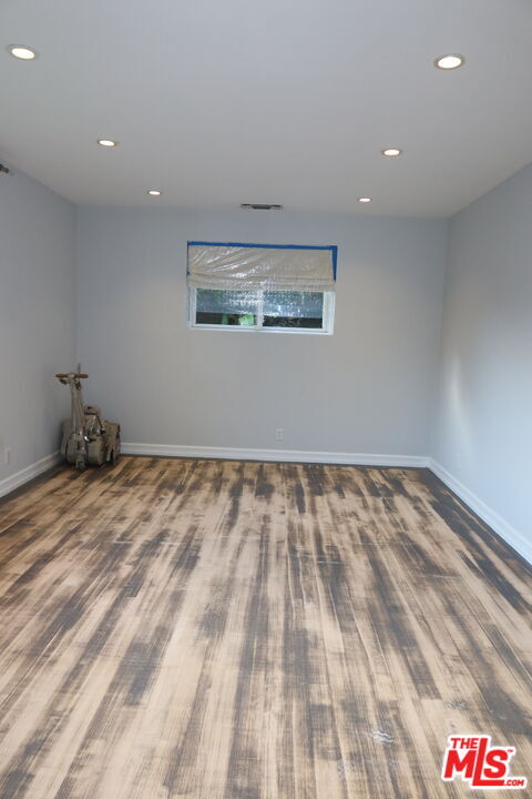 Building Photo - 1617 Roscomare Rd