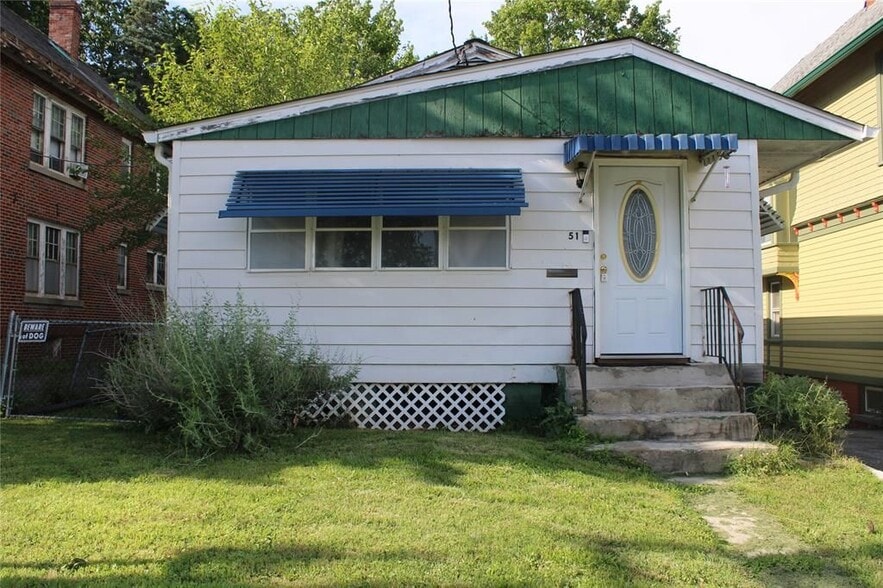 Primary Photo - 51 Marshall St