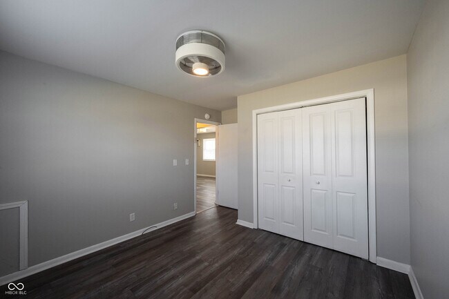 Building Photo - 140 Maple Park Dr