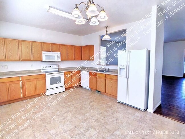 Building Photo - 2723 Scotchbroom Pt