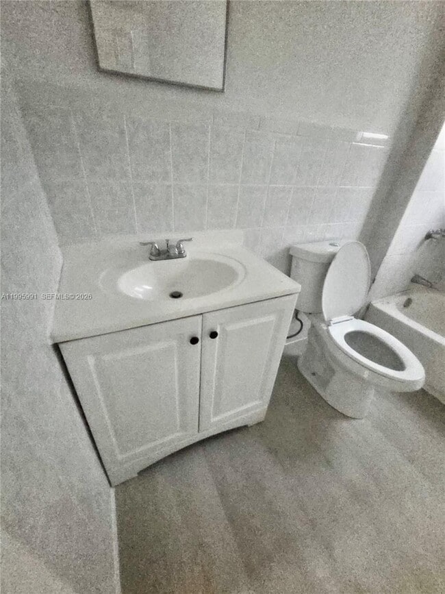 Building Photo - 568 SW 3rd St