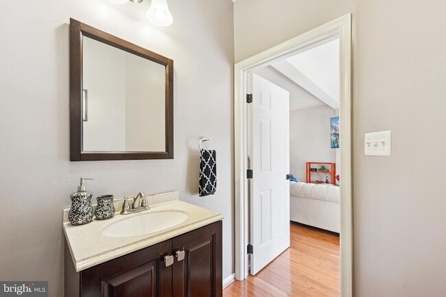 Building Photo - 2610 Grayton Ln