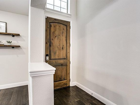 Building Photo - 4654 Rhett Ln