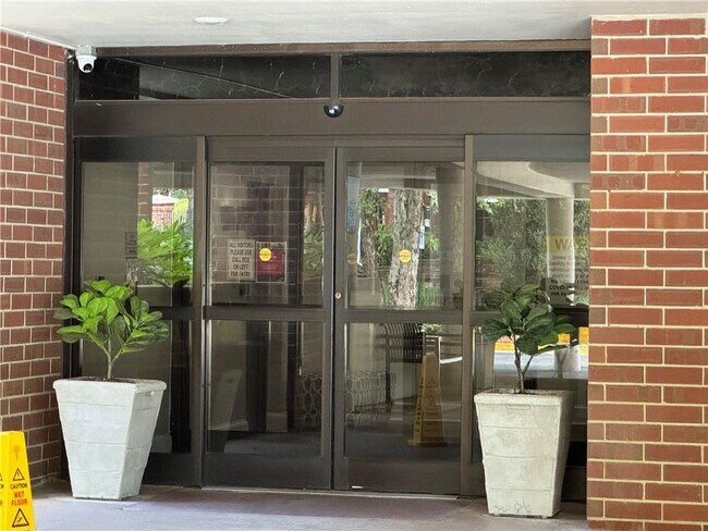 Building Photo - 385 Ralph McGill Blvd NE
