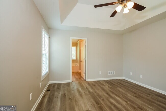 Building Photo - 1442 Paddocks Ct