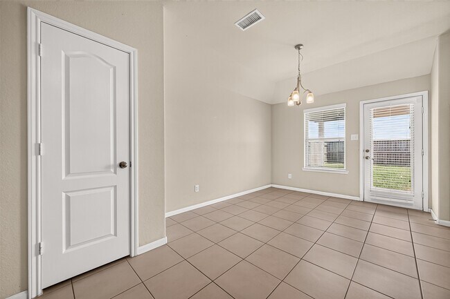Building Photo - 26602 Yukon Straight Dr