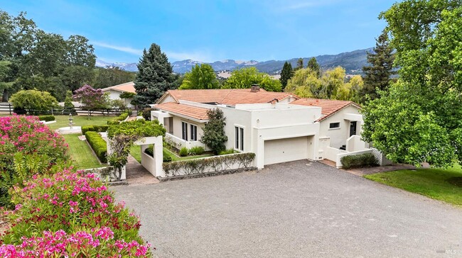 Building Photo - 15644 Arnold Dr